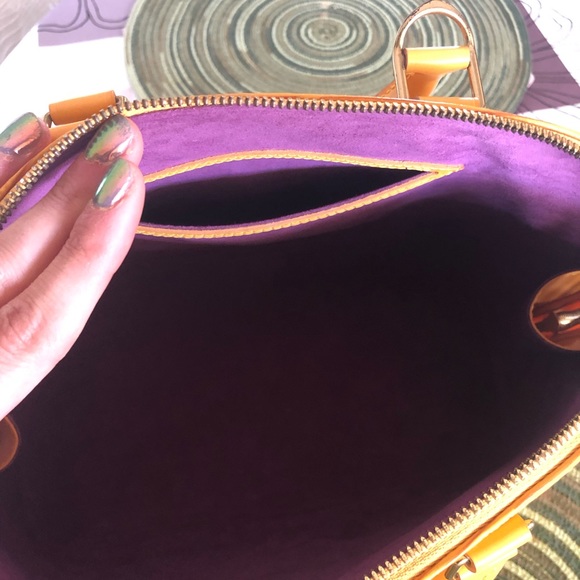 Louis Vuitton Epi Alma PM - Picture 4 of 5